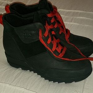 Sorel wedge ( hidden) Booties